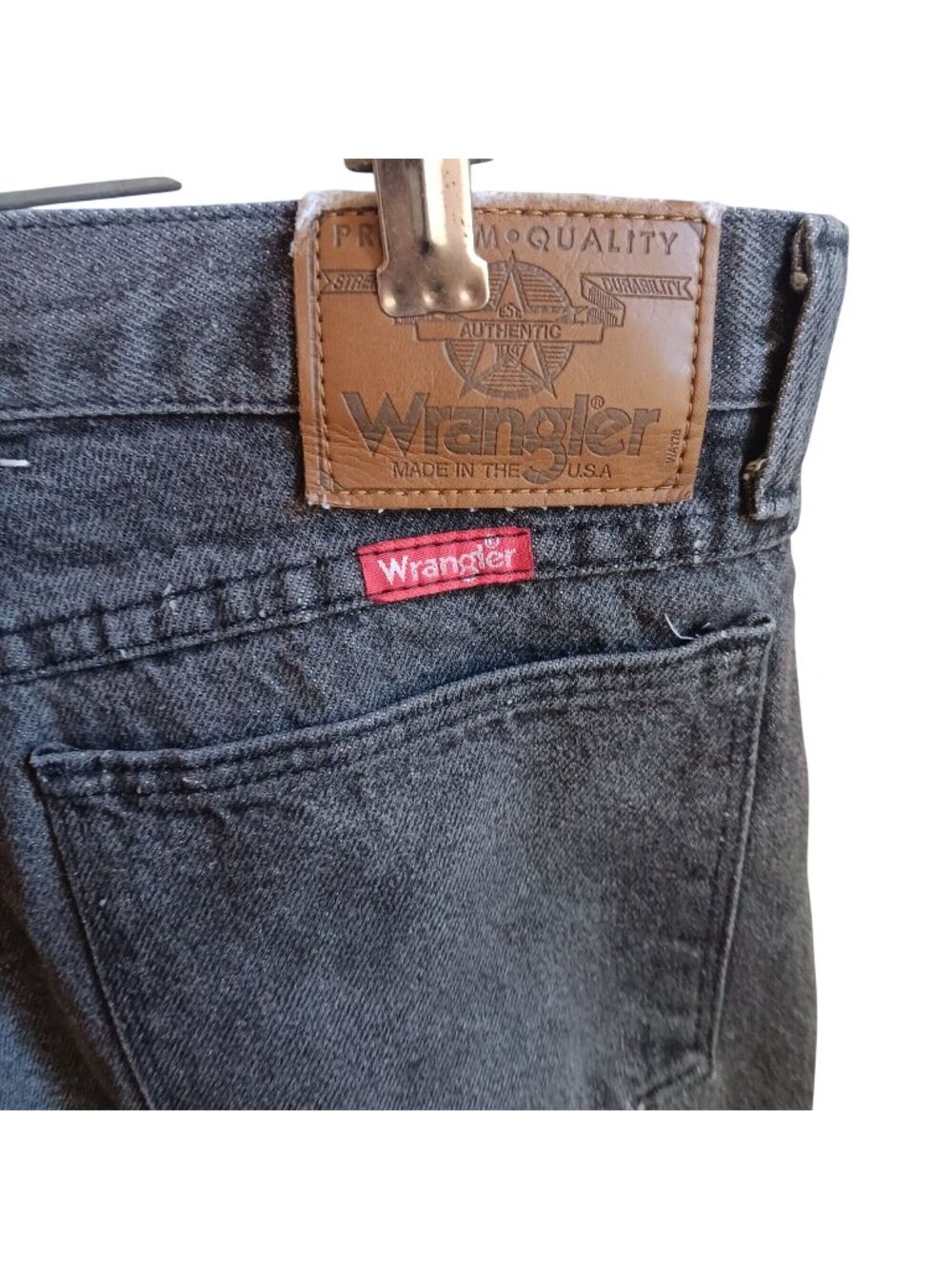 True Vintage 32x32 Jeans Wrangler Mens Black Faded Cowboy Denim Made USA 1990's